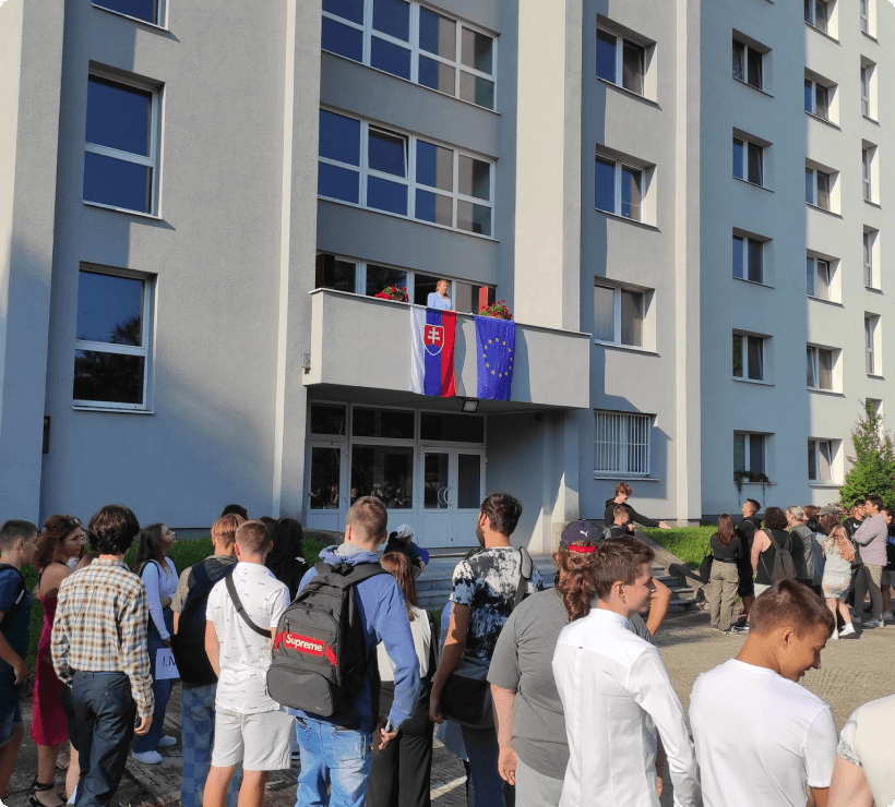 Середня школа готельного обслуговування та торгівлі у Братиславі Навчання в Словаччині